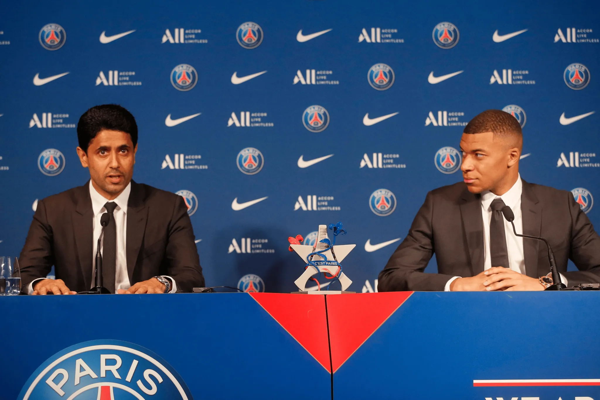 حكم، ريال مدريد، مبابي، باريس سان جيرمان، كاميل.لايف